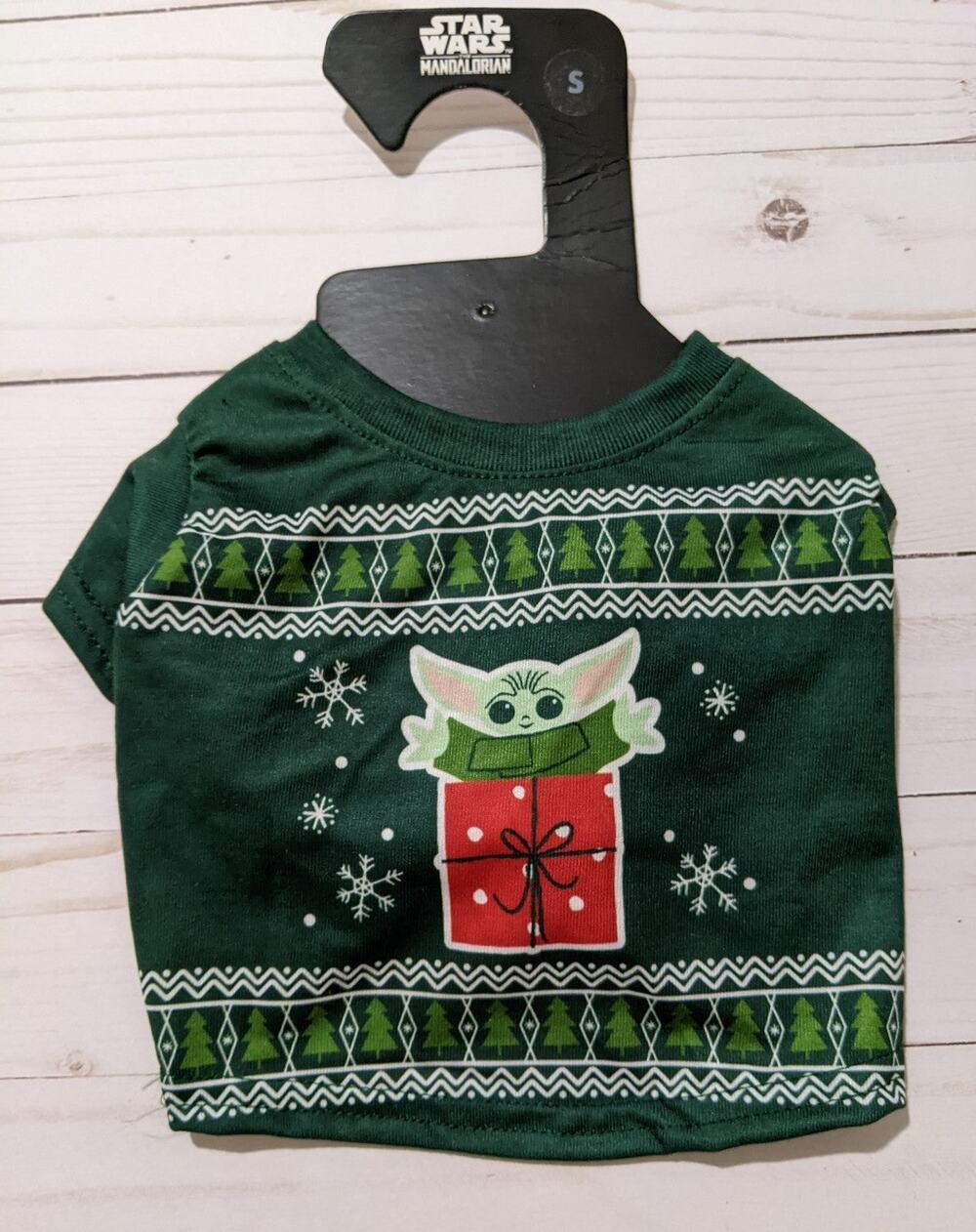 S small new puppy Dog shirt mandalorian grogu in red gift box CHRISTMAS